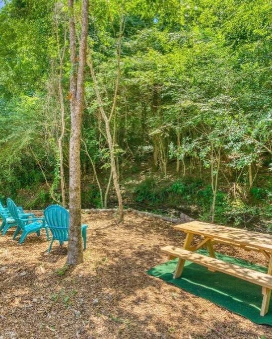 The Pisces-A Stargazing, Luxury Glamping Tent Rogersville Luaran gambar